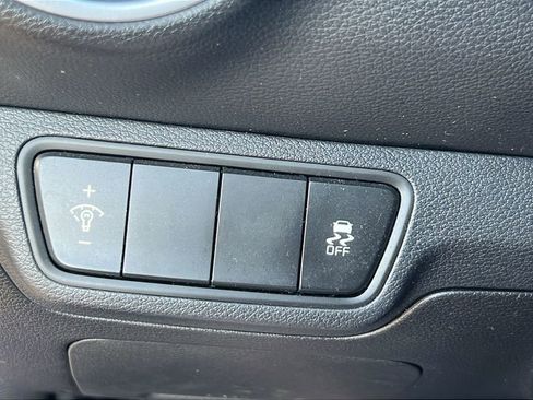 Used 2023 Kia Forte LXS image 26