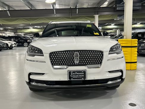 Used 2023 Lincoln Aviator Reserve w/ Elements Package Plus AWD/4WD image 6