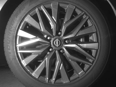 Used 2025 Nissan Altima 2.5 SV image 13