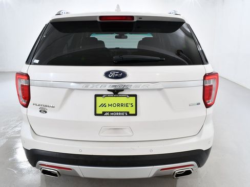 Used 2017 Ford Explorer Platinum image 13