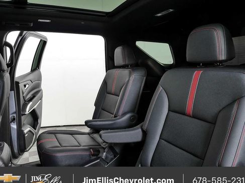 Certified 2024 Chevrolet Traverse RS FWD image 21