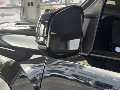 Used 2019 Toyota Tacoma TRD Off-Road image 12