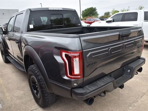 Used 2018 Ford F150 Raptor w/ Equipment Group 801A Mid image 9