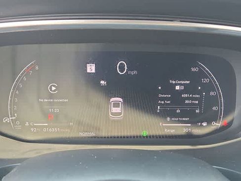 Certified 2025 Acura MDX FWD w/ Technology Package image 31