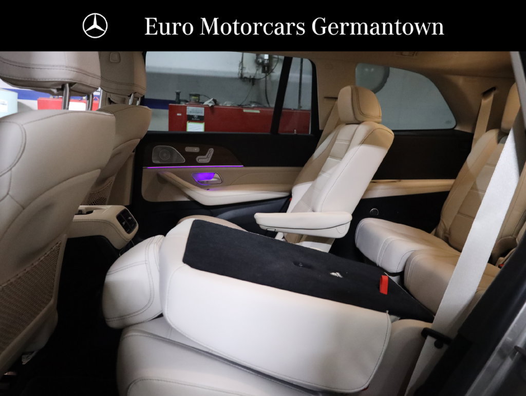 Used 2023 Mercedes-Benz GLS 450 4MATIC image 41