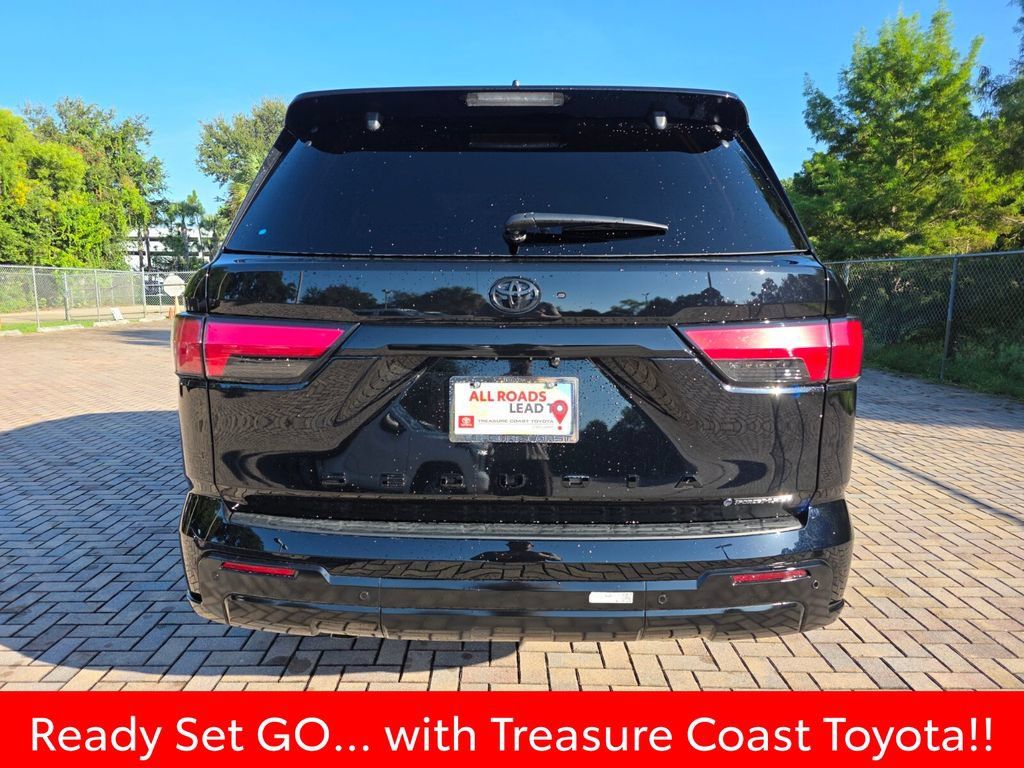 Used 2026 Toyota Sequoia Platinum AWD/4WD image 11