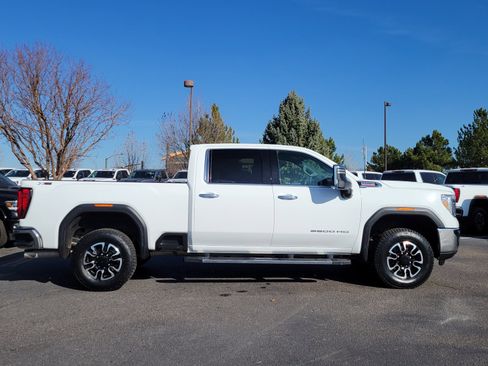 Used 2020 GMC Sierra 2500 SLT image 2