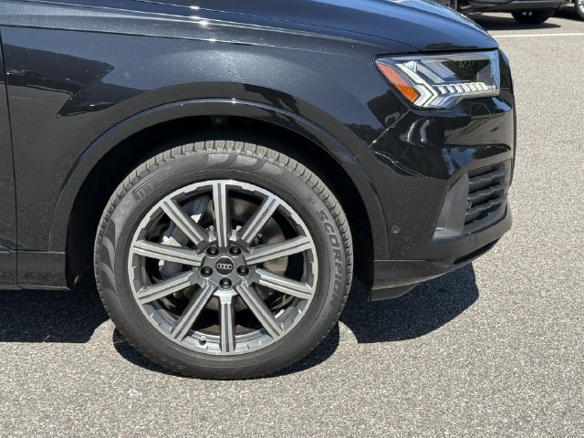Used 2023 Audi Q7 2.0T Premium Plus w/ Premium Plus Package AWD/4WD image 9