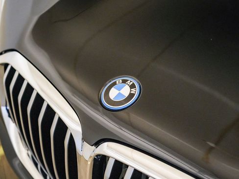 Certified 2023 BMW X5 xDrive45e w/ Executive Package AWD/4WD image 9