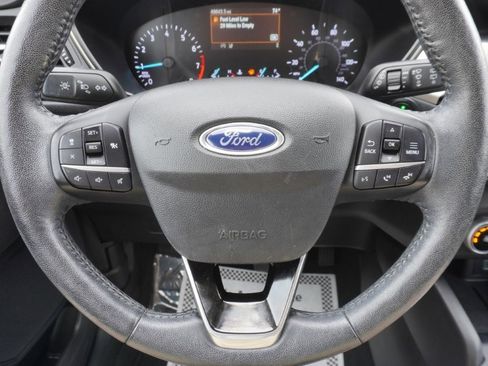 Used 2020 Ford Escape SEL image 19