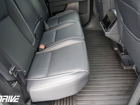 Used 2024 Tesla Cybertruck AWD Crew Cab image 38