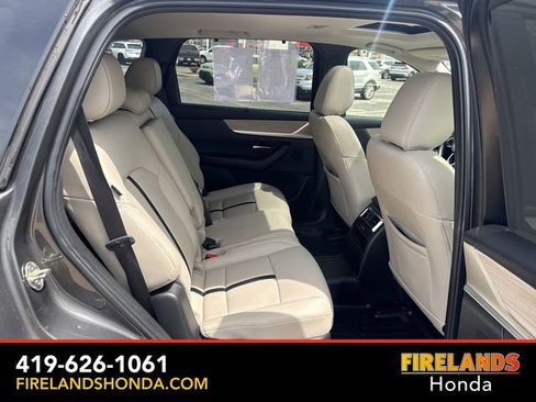 Used 2024 MAZDA CX-90 3.3 Turbo w/ Preferred Package AWD/4WD image 41