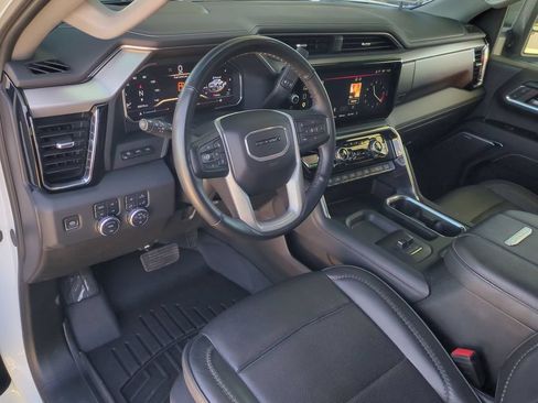Used 2024 GMC Sierra 2500 Denali w/ Denali Reserve Package AWD/4WD image 11