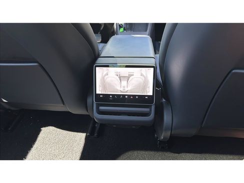 Used 2025 Tesla Model 3 Long Range RWD image 19