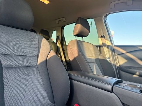 Certified 2025 Nissan Rogue SV FWD image 26