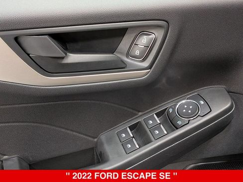 Used 2022 Ford Escape SE w/ Cold Weather Package AWD/4WD image 15