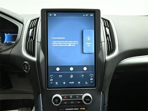 Certified 2024 Ford Edge Titanium image 13