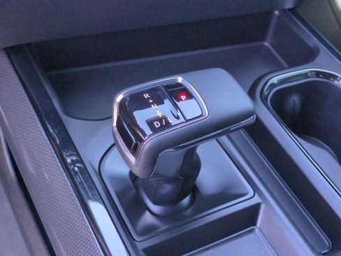 Used 2023 Chevrolet Silverado 1500 ZR2 w/ Technology Package image 16