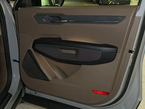 Certified 2026 Kia EV9 GT-Line AWD/4WD image 18
