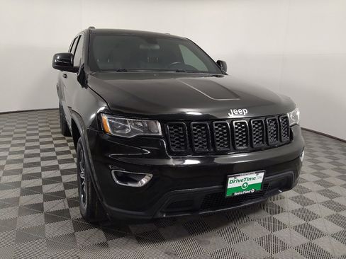 Used 2020 Jeep Grand Cherokee Laredo RWD image 14