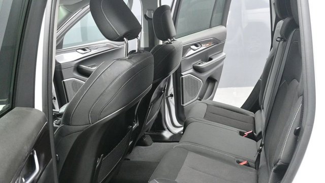 Used 2022 Jeep Grand Cherokee Laredo w/ Luxury Tech Group I AWD/4WD image 22