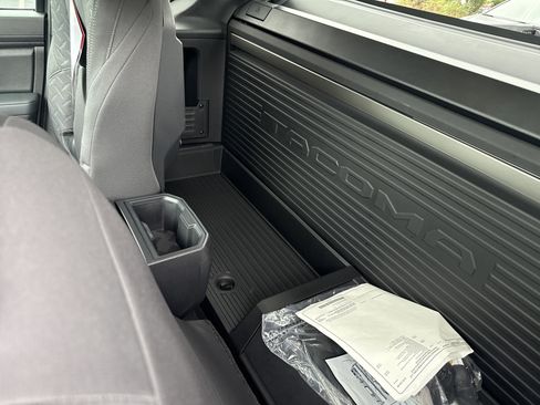 Used 2025 Toyota Tacoma SR image 24