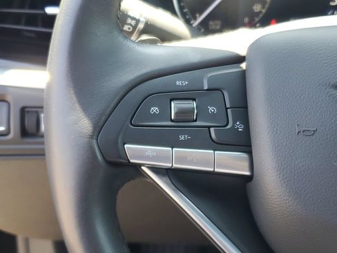Certified 2025 Cadillac XT6 Luxury AWD/4WD image 12