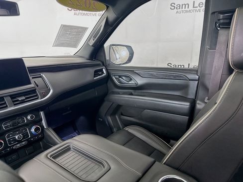 Used 2022 GMC Yukon XL SLT w/ SLT Premium Package RWD image 28