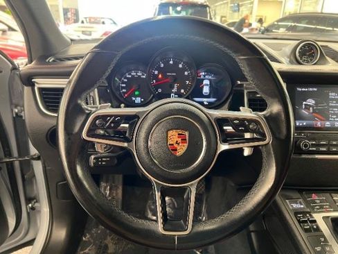 Used 2018 Porsche Macan AWD/4WD image 20