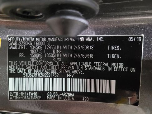 Used 2019 Toyota Highlander Plus AWD/4WD image 33