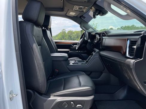 Used 2024 GMC Sierra 2500 Denali w/ Denali Reserve Package AWD/4WD image 52