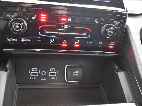 New 2025 Jeep Grand Cherokee Altitude image 22