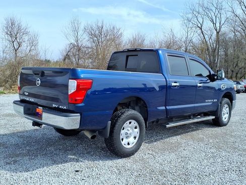 Used 2017 Nissan Titan SV AWD/4WD image 8