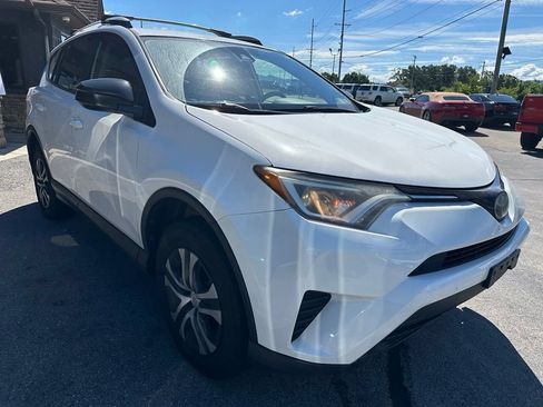 Used 2018 Toyota RAV4 LE w/ All Weather Liner Package FWD image 4