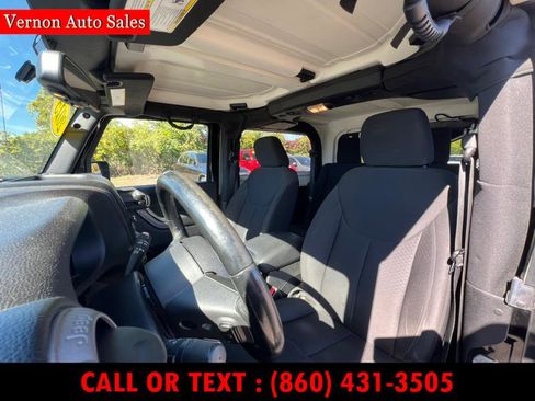 Used 2015 Jeep Wrangler Sport image 10