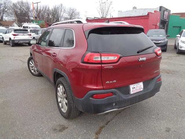 Used 2017 Jeep Cherokee Limited AWD/4WD image 5