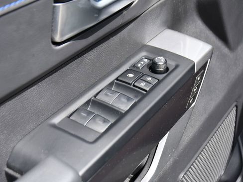 Used 2024 Toyota Sequoia Platinum AWD/4WD image 27
