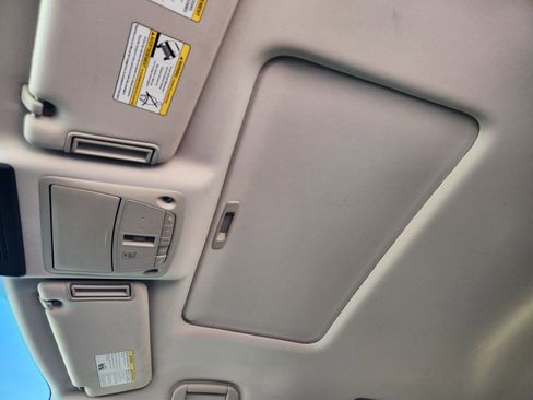 Used 2021 Nissan Armada SL image 25