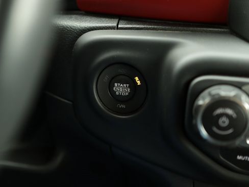 Used 2021 Jeep Wrangler Unlimited Rubicon w/ Cold Weather Group image 19