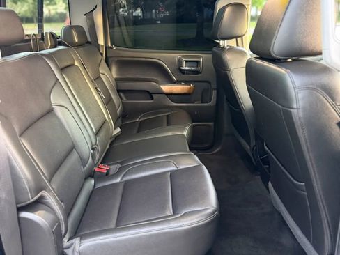 Used 2018 Chevrolet Silverado 1500 LTZ RWD image 19