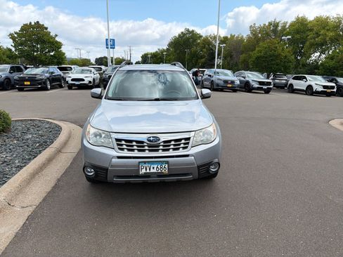 Used 2012 Subaru Forester 2.5X Premium AWD/4WD image 2