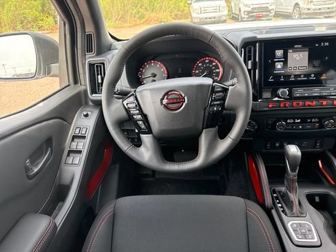 New 2026 Nissan Frontier PRO-4X w/ Pro-4x Convenience Package AWD/4WD image 13