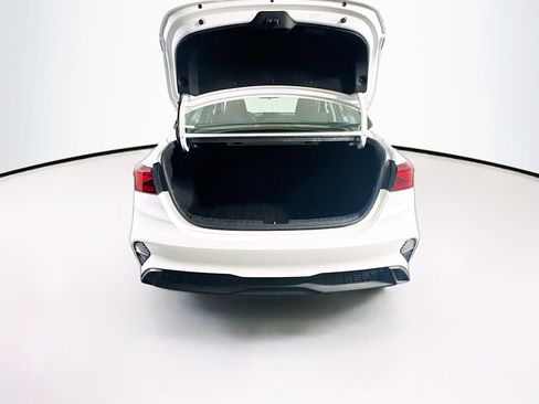 Used 2024 Kia Forte LXS image 27