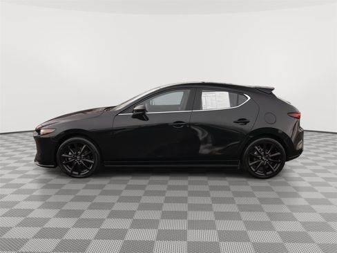 Used 2025 MAZDA MAZDA3 Hatchback w/Premium Plus Pkg image 21
