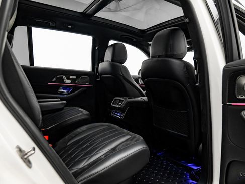 Used 2022 Mercedes-Benz GLS 63 AMG 4MATIC w/ Warmth & Comfort Package image 76