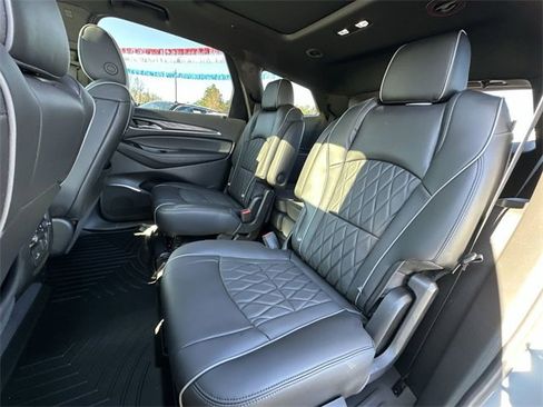 Used 2023 Buick Enclave Avenir w/ Avenir Technology Package image 25