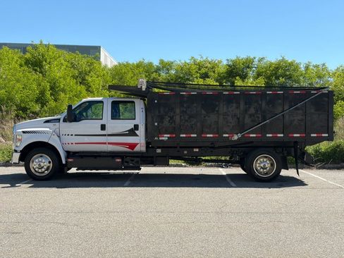 Used 2017 Ford F650 2WD Crew Cab Super Duty image 7