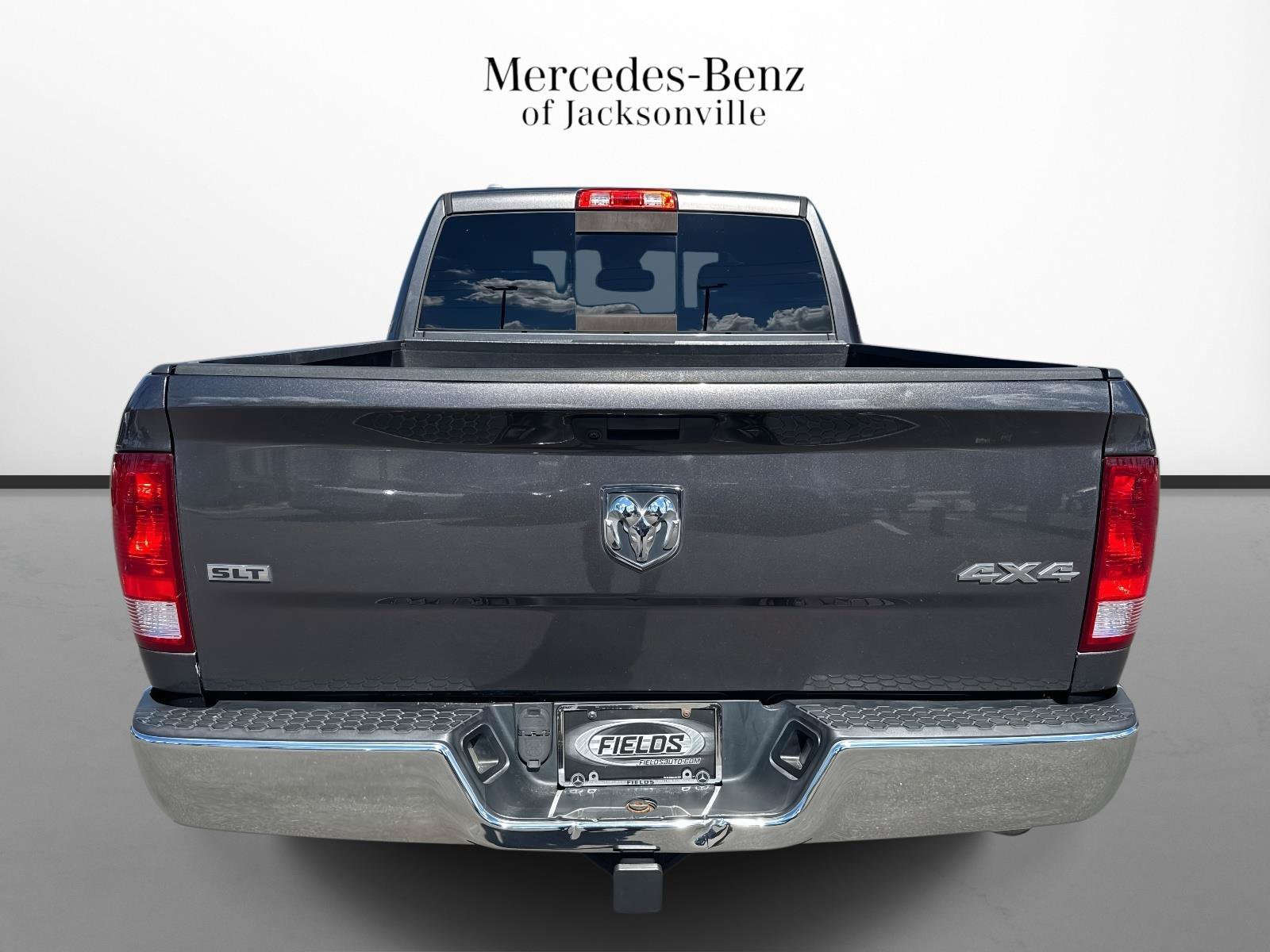 Used 2020 RAM 1500 Classic SLT AWD/4WD image 4