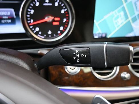 Used 2017 Mercedes-Benz E 300 4MATIC image 31