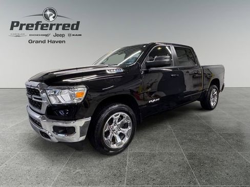 Used 2022 RAM 1500 Big Horn AWD/4WD image 10